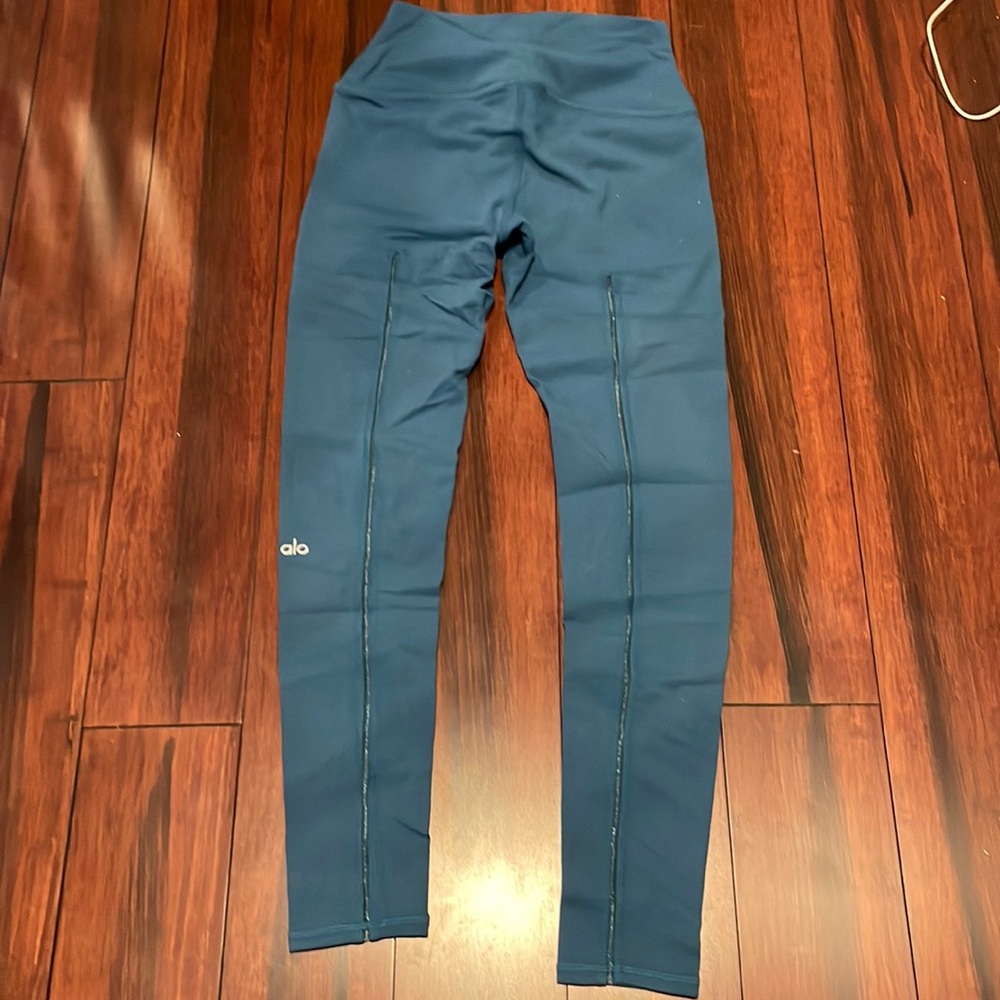 ALO yoga pants